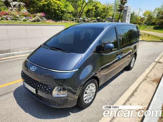 Hyundai Staria 2022 — Photo 10/20