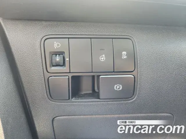 Hyundai Staria 2022 — Photo 15/20