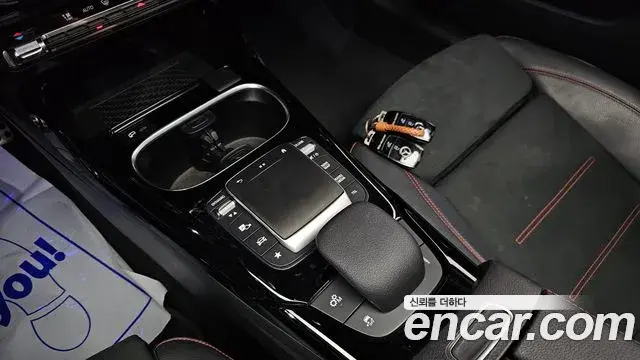 Mercedes-Benz A-Class 2021 — Şəkil 12/20