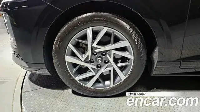 Hyundai Grandeur Hybrid 2023 — Şəkil 7/20