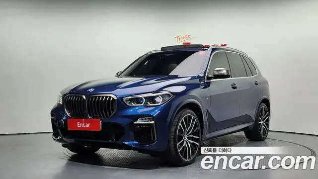 BMW X5 2021 — ფოტო 17/20