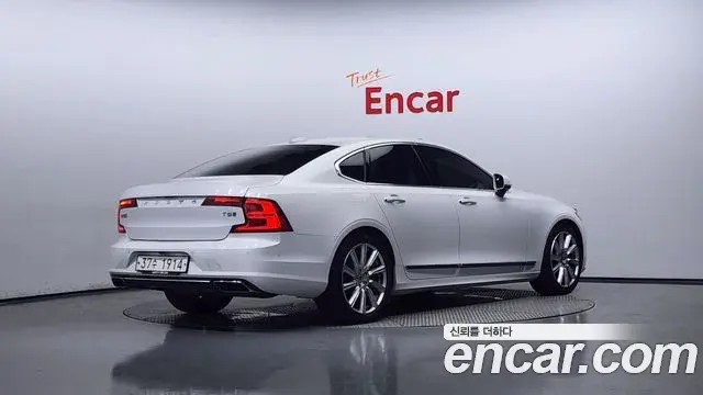 Volvo S90 2018 — ფოტო 7/20