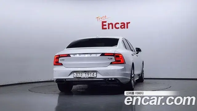 Volvo S90 2018 — ფოტო 1/20