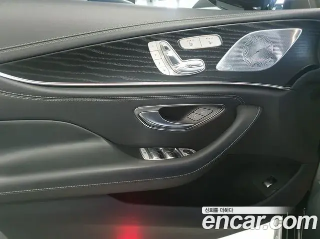 Mercedes-Benz CLS-Class 2022 — Photo 16/17