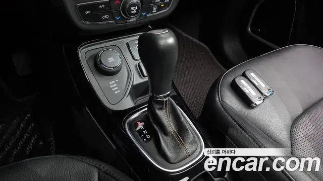 Jeep Compass 2019 — Photo 7/20