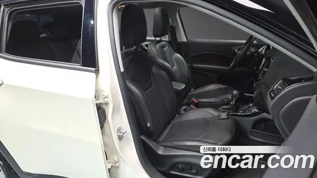 Jeep Compass 2019 — Photo 4/20