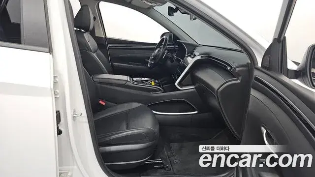 Hyundai Tucson Hybrid 2023 — ფოტო 13/20