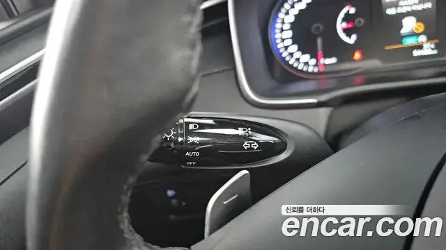 Hyundai Tucson Hybrid 2023 — ფოტო 19/20