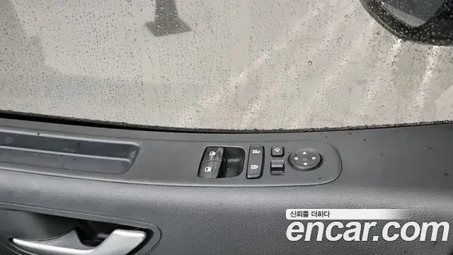 Hyundai Staria 2023 — Photo 13/19