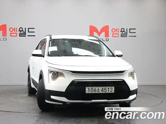 Kia Niro 2022 — ფოტო 10/20
