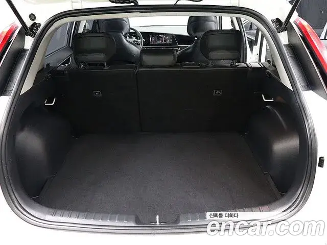 Kia Niro 2022 — ფოტო 3/20