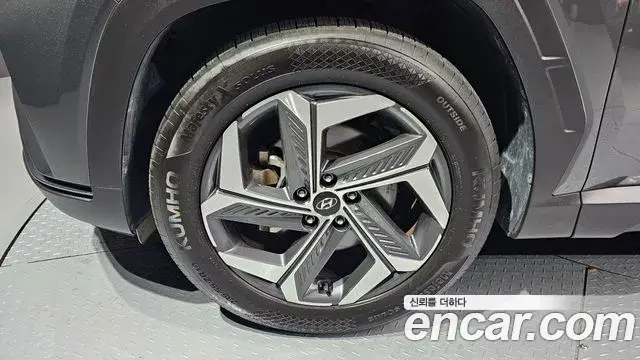 Hyundai Tucson Hybrid 2021 — Photo 5/20