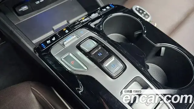 Hyundai Tucson Hybrid 2021 — Photo 2/20