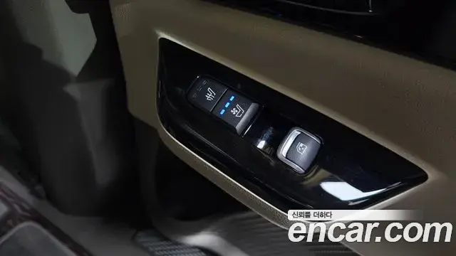Kia Carnival 2022 — Şəkil 15/20