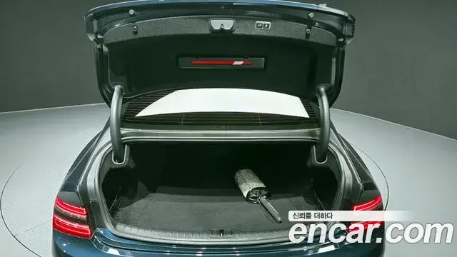Genesis G80 2021 — Photo 17/20