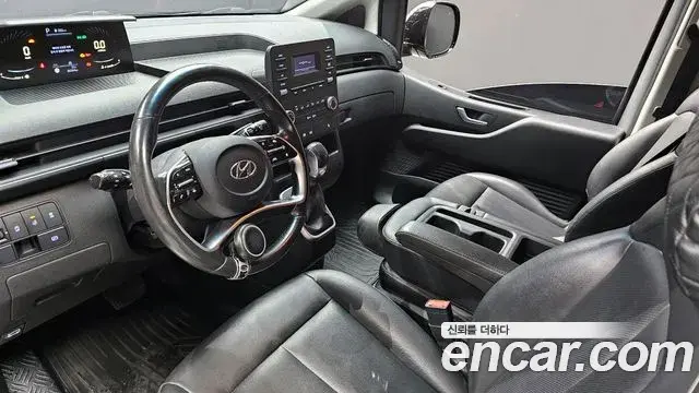 Hyundai Staria 2022 — ფოტო 11/20