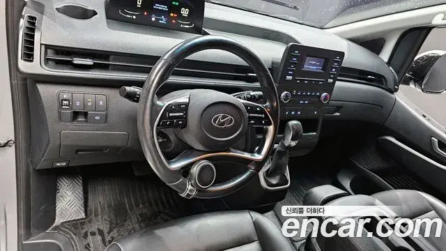 Hyundai Staria 2022 — ფოტო 10/20