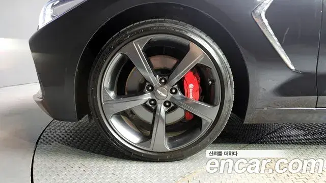 Genesis G70 2019 — Şəkil 8/20