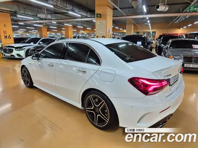 Mercedes-Benz A-Class 2020 — Photo 10/20
