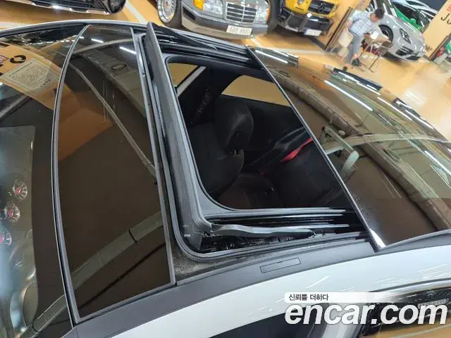 Mercedes-Benz A-Class 2020 — Photo 17/20