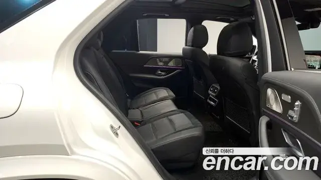 Mercedes-Benz GLE-Class 2023 — Фото 12/20