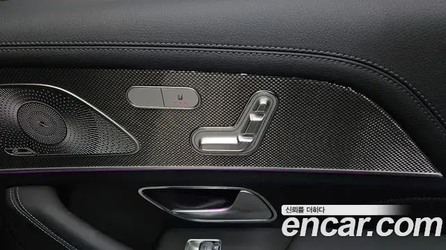 Mercedes-Benz GLE-Class 2023 — Фото 18/20