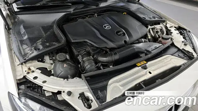 Mercedes-Benz C-Class 2018 — ფოტო 14/20