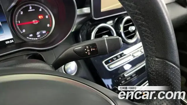 Mercedes-Benz C-Class 2018 — ფოტო 7/20