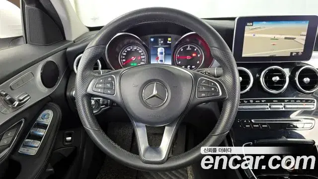 Mercedes-Benz C-Class 2018 — ფოტო 5/20