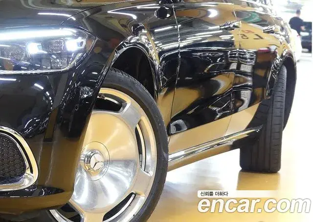 Mercedes-Benz S-Class 2022 — Photo 9/20