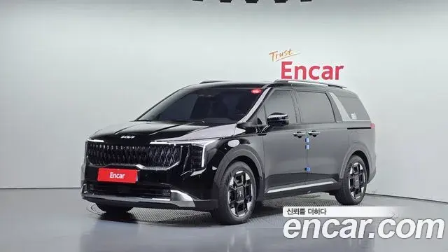 Kia Carnival 2024 — Фото 1/20