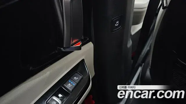 Kia Carnival 2020 — Фото 18/20