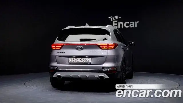 Kia Sportage The Bold 2020 — ფოტო 17/20