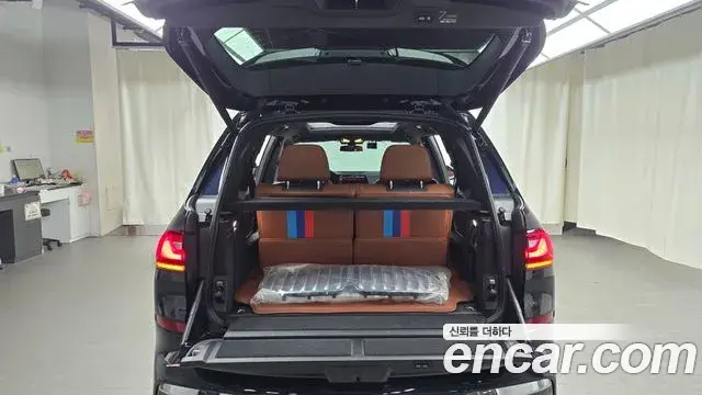 BMW X7 2020 — Фото 20/20