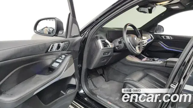 BMW X7 2023 — Photo 13/19