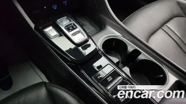 Hyundai Sonata Hybrid 2021 — Şəkil 10/20