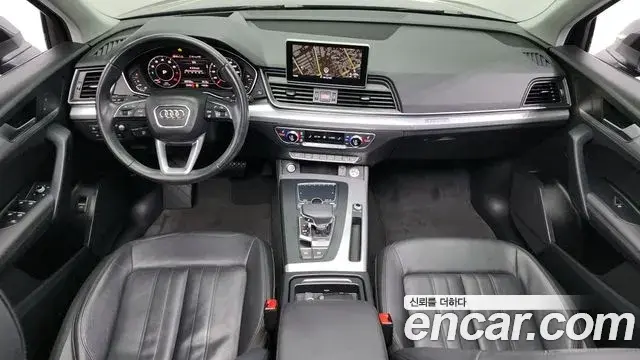 Audi Q5 2020 — Фото 7/20