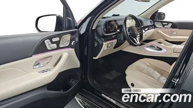 Mercedes-Benz GLE-Class 2021 — Фото 10/20
