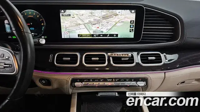 Mercedes-Benz GLE-Class 2021 — Фото 14/20