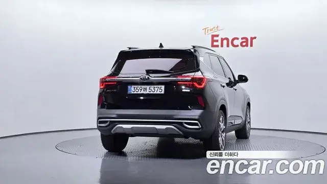 Kia Seltos 2020 — Photo 6/20