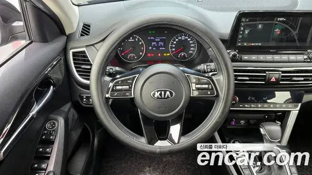 Kia Seltos 2020 — Photo 18/20