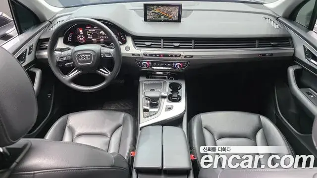 Audi Q7 2019 — Photo 15/20