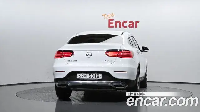 Mercedes-Benz GLC-Class 2019 — Photo 15/20