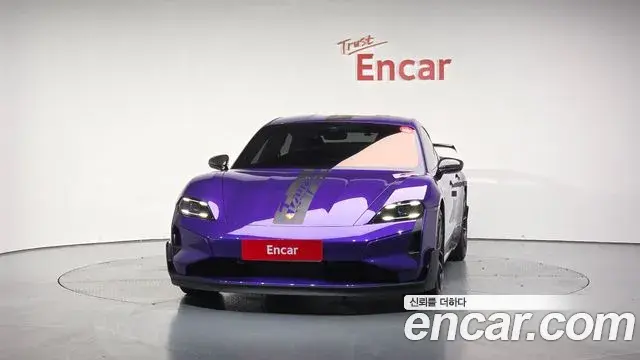 Porsche Taycan 2025 — Şəkil 14/20