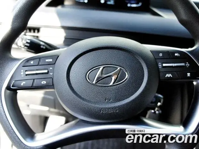 Hyundai Staria 2021 — ფოტო 1/20