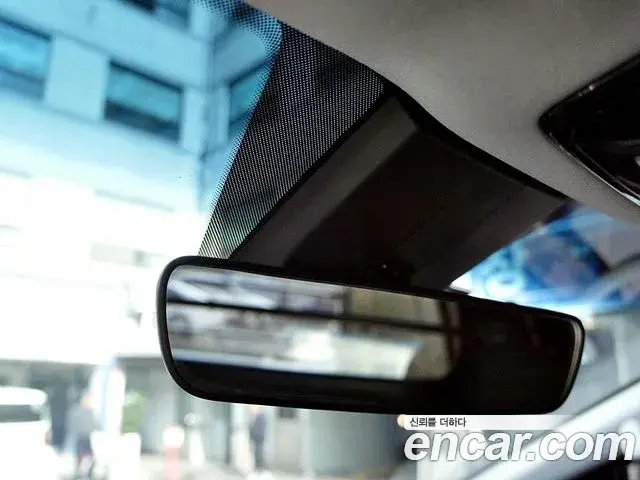 Hyundai Staria 2021 — ფოტო 12/20