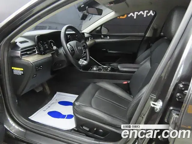 Kia K5 2019 — Şəkil 9/20