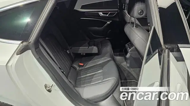 Audi A7 2020 — ფოტო 20/20