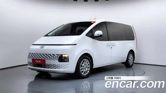 Hyundai Staria 2022 — ფოტო 19/20