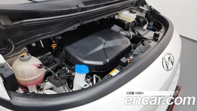 Hyundai Staria 2022 — ფოტო 8/20